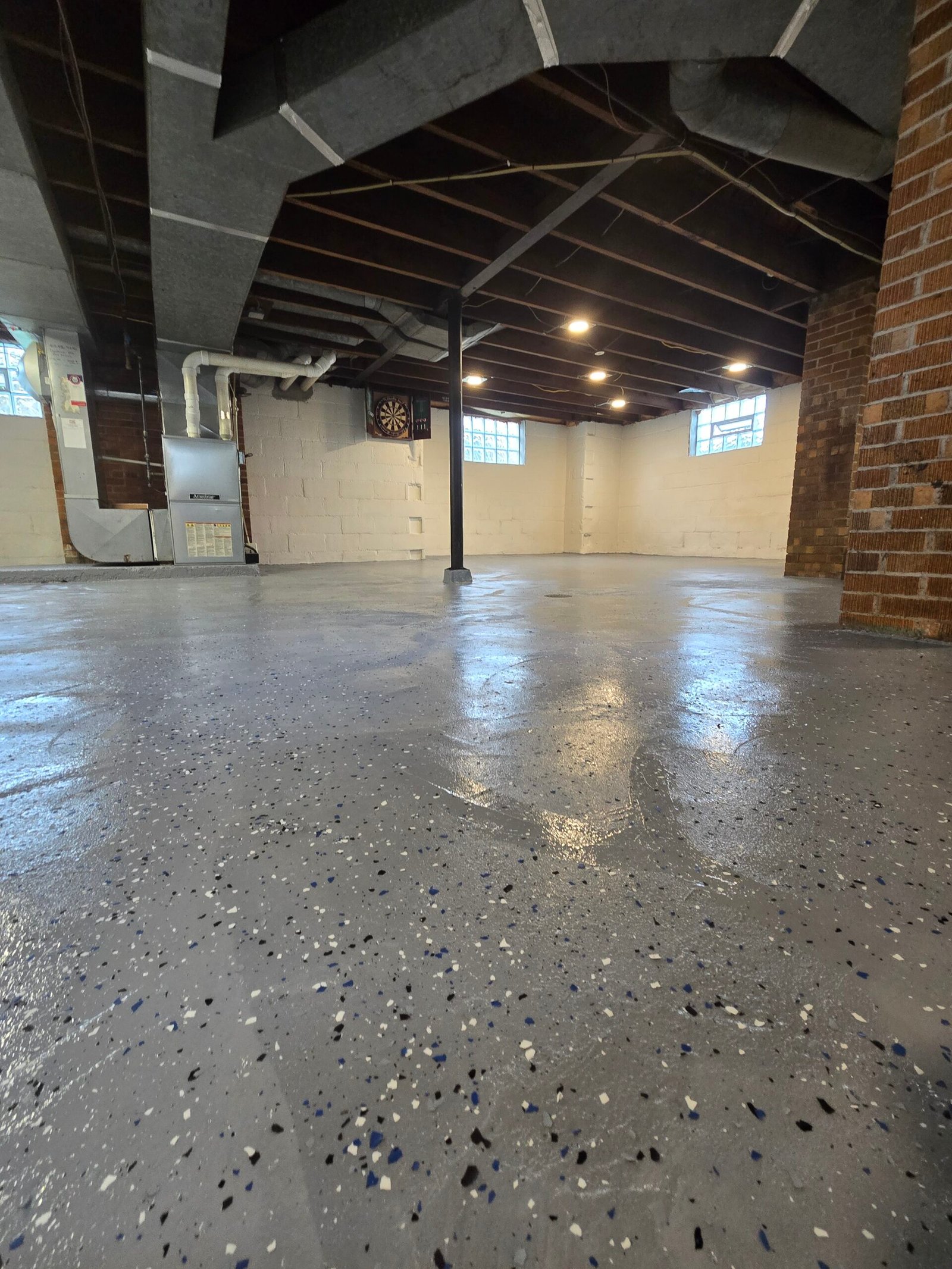 Gray speckled epoxy basement floor coating, Ross Township PA